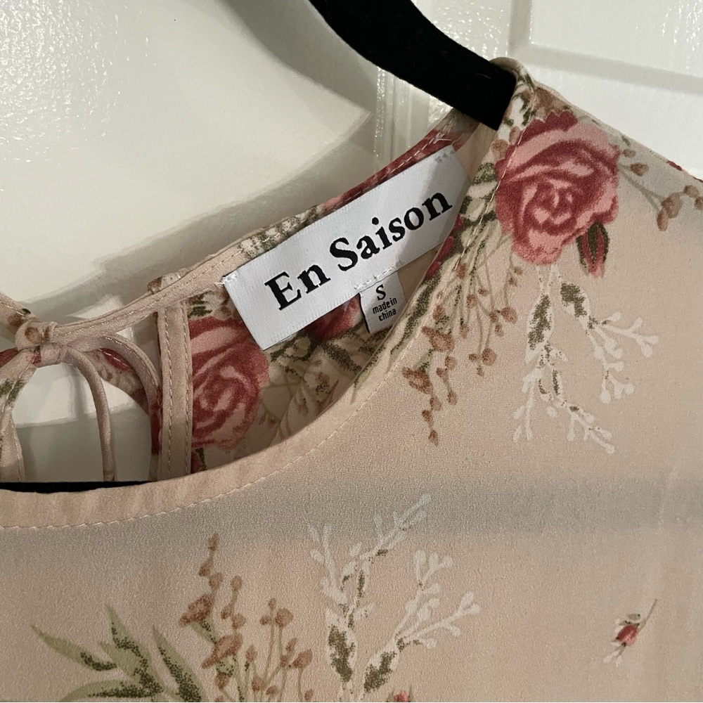 En Saison Beige Floral Maxi Dress with Red Rose Print - Picture 3 of 3